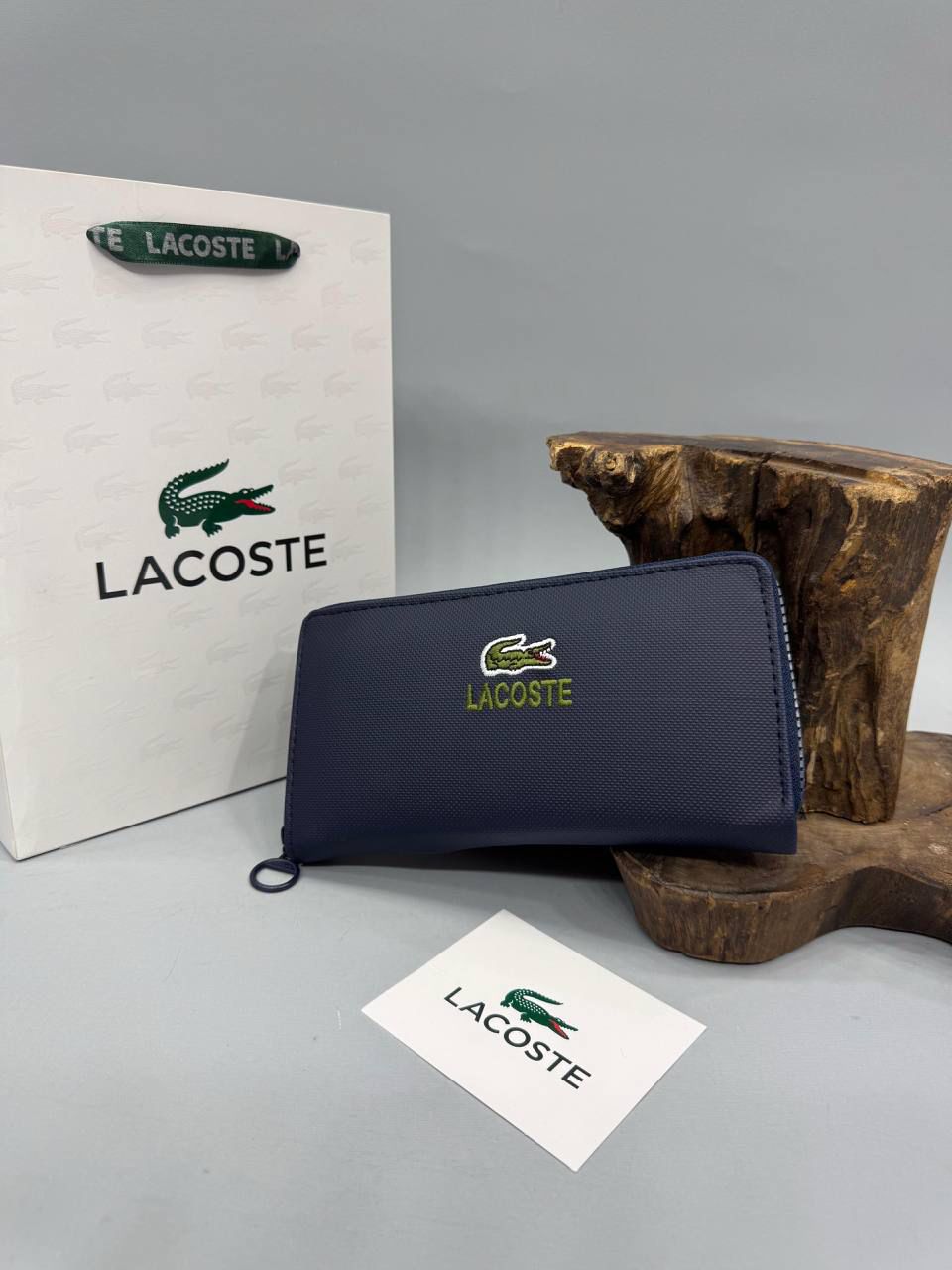Κόκκινο Πορτοφόλι Lacoste Με Φερμουάρ Περιμετρικά
